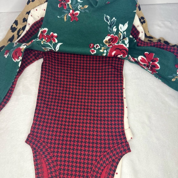 Carter's Newborn Baby Long Sleeve Multicolor Bodysuits 4 Pack Holiday Style NWT - Picture 3 of 5